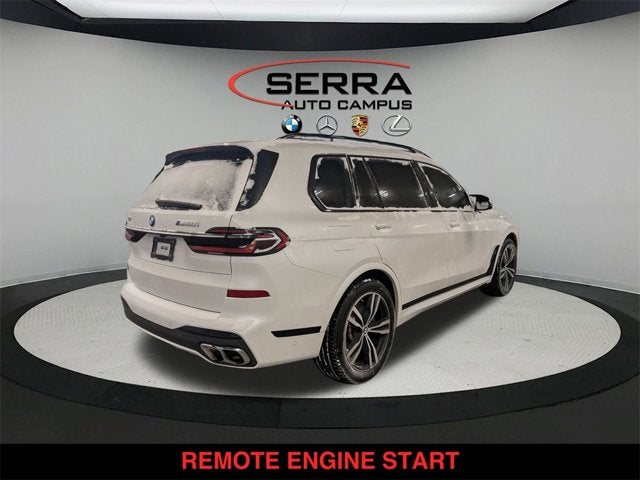 2023 BMW X7 M60i