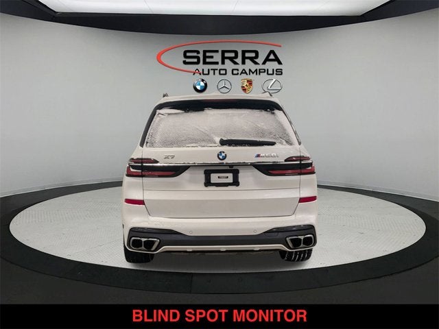 2023 BMW X7 M60i