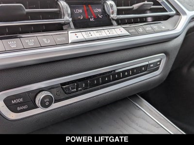 2022 BMW X7 M50i