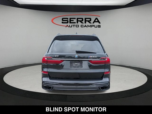 2022 BMW X7 M50i