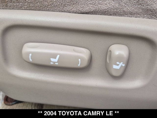 2004 Toyota Camry LE