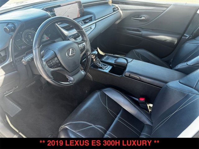 2019 Lexus ES 300h ES 300h Luxury