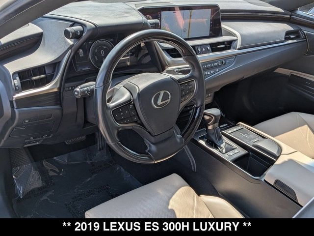2019 Lexus ES 300h ES 300h Luxury