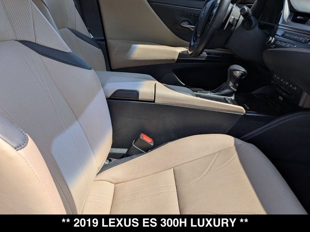 2019 Lexus ES 300h ES 300h Luxury