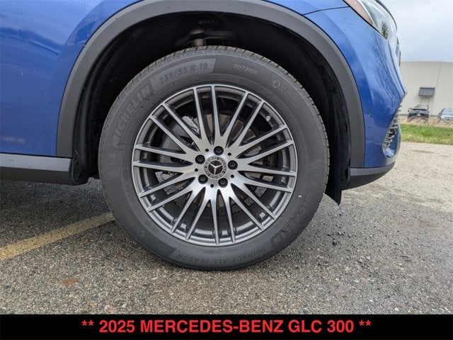 2025 Mercedes-Benz GLC 300 GLC 300
