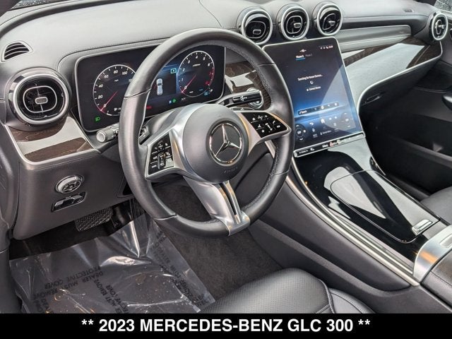 2023 Mercedes-Benz GLC 300 GLC 300