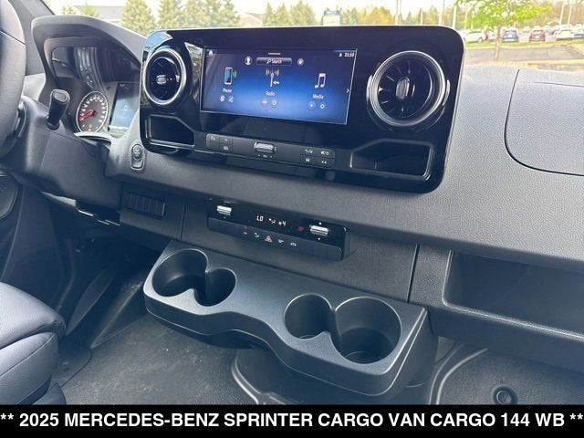 2025 Mercedes-Benz Sprinter Cargo Van Cargo 144 WB