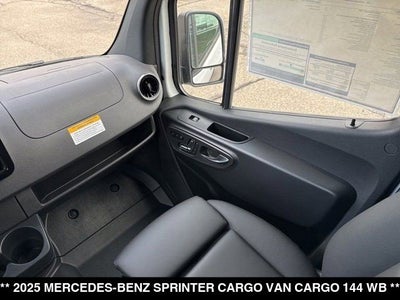 2025 Mercedes-Benz Sprinter Cargo Van Cargo 144 WB