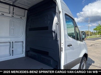 2025 Mercedes-Benz Sprinter Cargo Van Cargo 144 WB