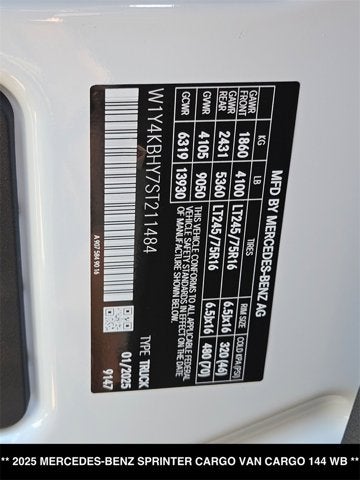 2025 Mercedes-Benz Sprinter Cargo Van Cargo 144 WB