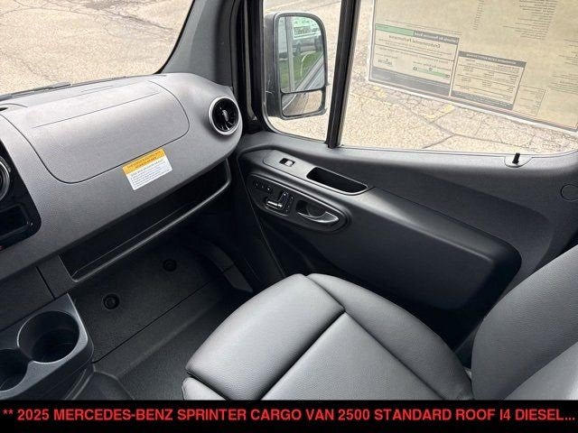 2025 Mercedes-Benz Sprinter Cargo Van Cargo 144 WB