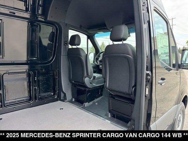 2025 Mercedes-Benz Sprinter Cargo Van Cargo 144 WB