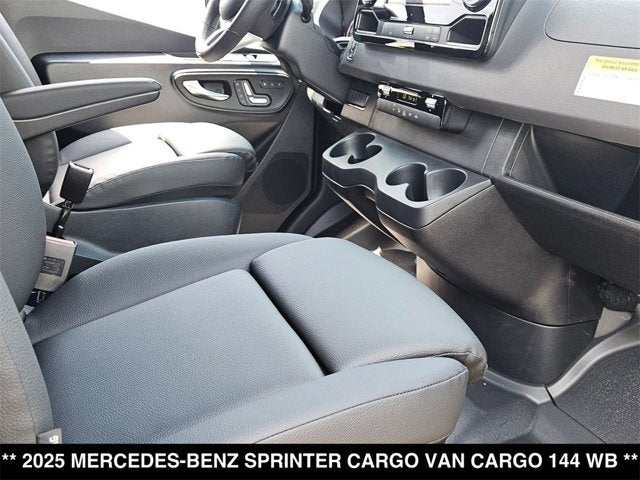 2025 Mercedes-Benz Sprinter Cargo Van Cargo 144 WB