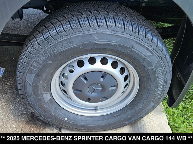 2025 Mercedes-Benz Sprinter Cargo Van Cargo 144 WB
