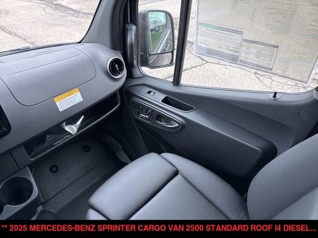 2025 Mercedes-Benz Sprinter Cargo Van Cargo 144 WB