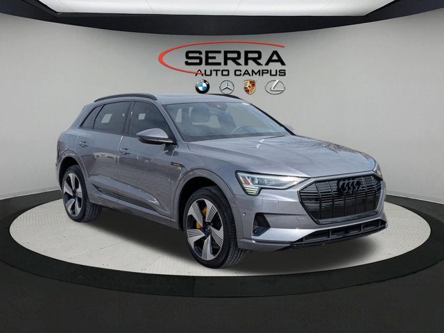 2022 Audi e-tron Premium Plus