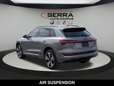 2022 Audi e-tron Premium Plus