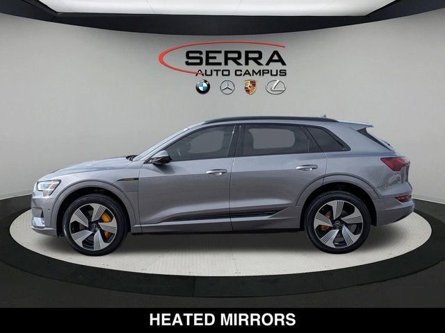 2022 Audi e-tron Premium Plus