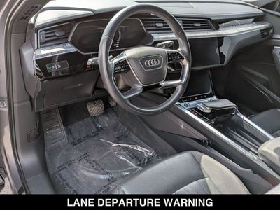2022 Audi e-tron Premium Plus