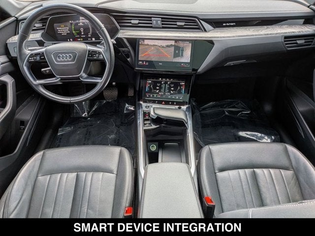 2022 Audi e-tron Premium Plus