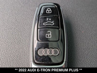 2022 Audi e-tron Premium Plus