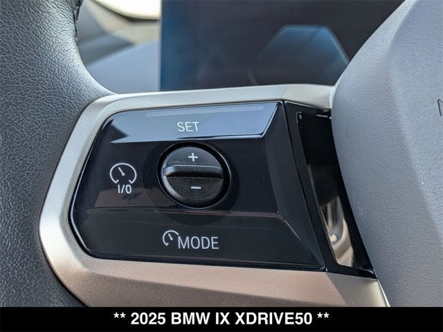 2025 BMW iX xDrive50