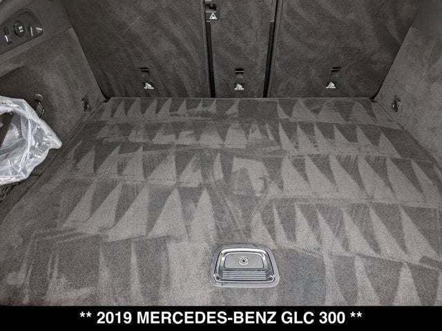 2019 Mercedes-Benz GLC 300 GLC 300
