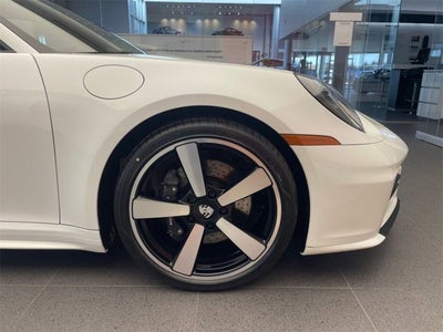 2025 Porsche 911 Carrera