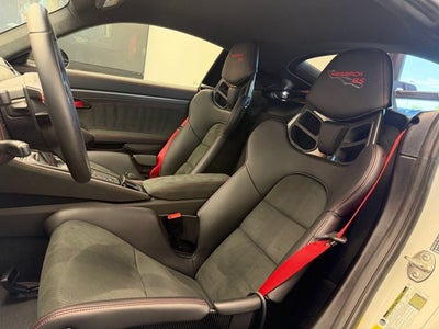 2025 Porsche 718 Cayman GT4 RS