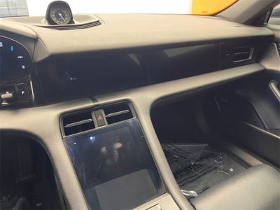 2024 Porsche Taycan 4