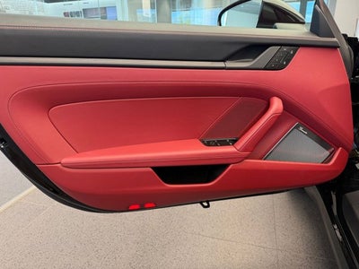2025 Porsche 911 4 GTS