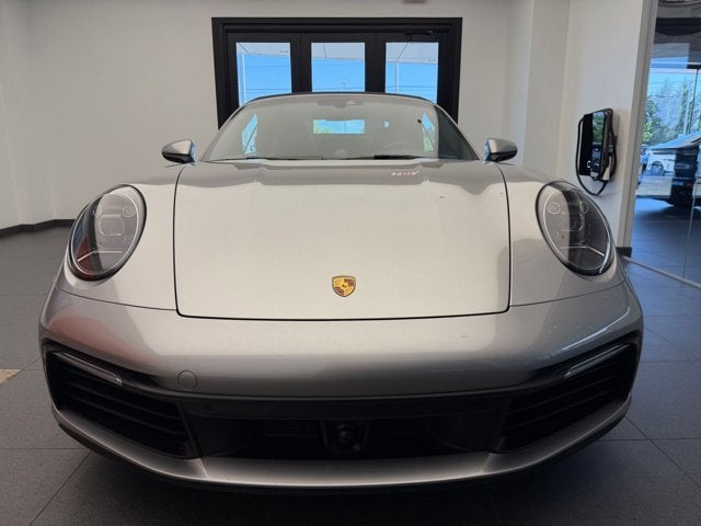 2020 Porsche 911 Carrera