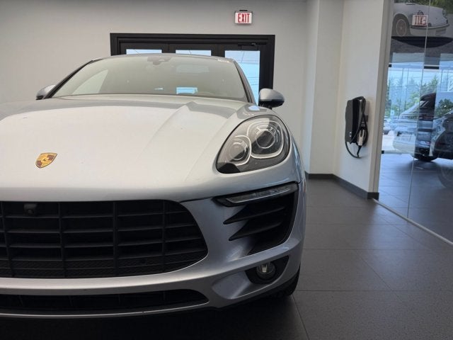 2017 Porsche Macan Base