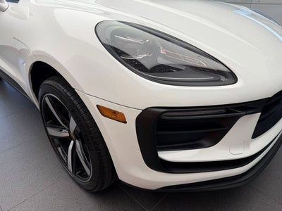 2026 Porsche Macan Base