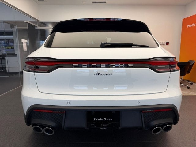 2026 Porsche Macan Base