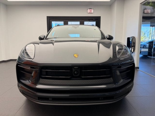 2026 Porsche Macan Base