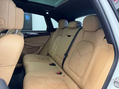 2018 Porsche Macan Base