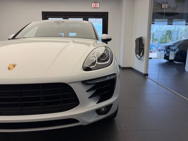 2018 Porsche Macan Base