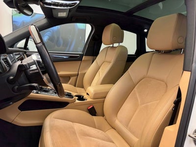2018 Porsche Macan Base