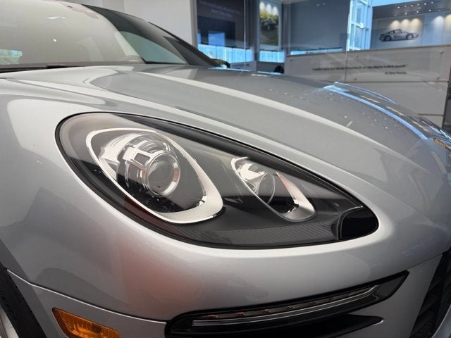 2017 Porsche Macan Base