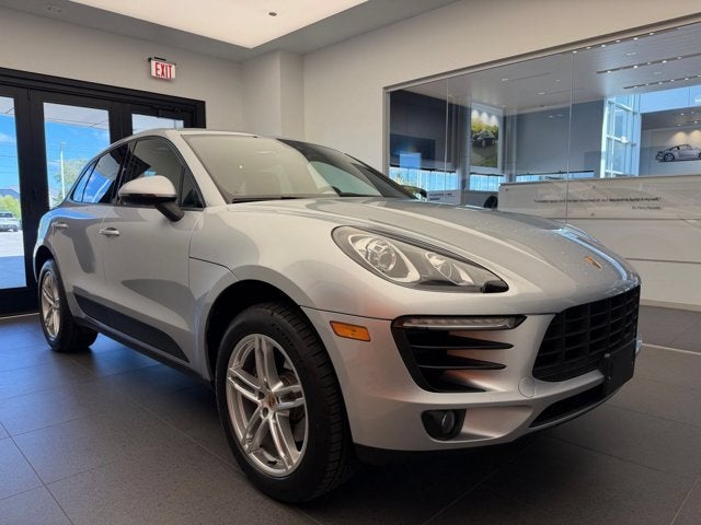2017 Porsche Macan Base