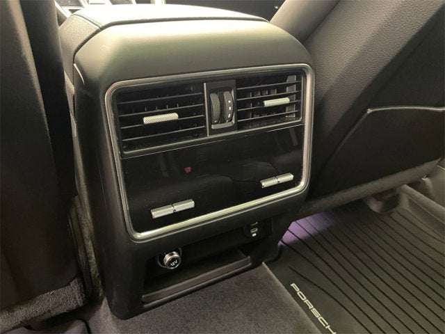 2022 Porsche Cayenne Platinum Edition