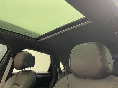 2022 Porsche Cayenne Platinum Edition