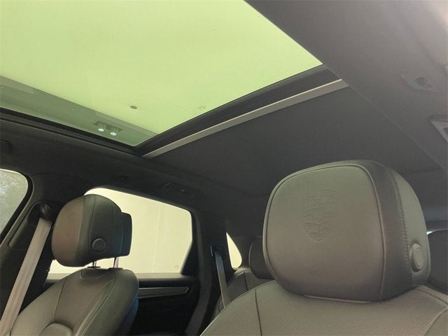 2022 Porsche Cayenne Platinum Edition