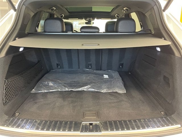 2022 Porsche Cayenne Platinum Edition