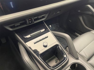 2025 Porsche Cayenne Base