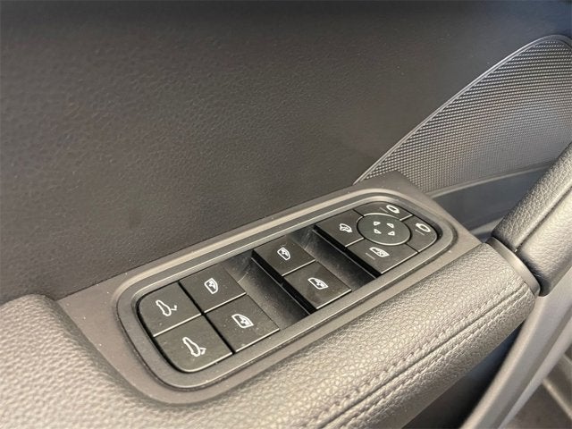 2025 Porsche Cayenne Base