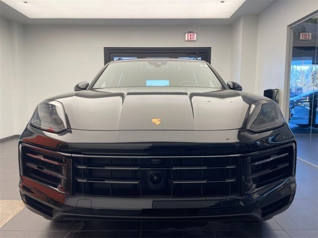 2025 Porsche Cayenne Base