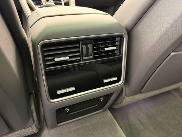 2022 Porsche Cayenne Base