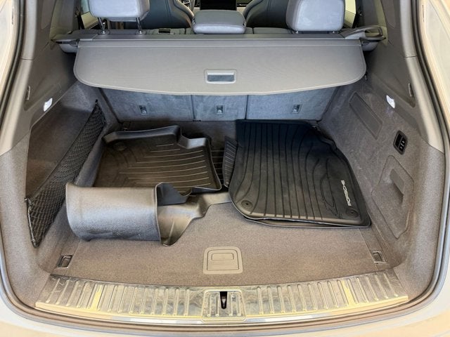 2022 Porsche Cayenne Base